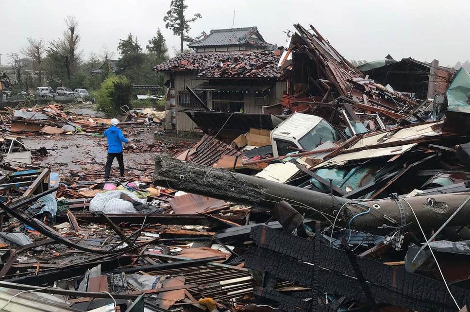 Taifunul Hagibis Din Japonia S A Soldat Cu 19 Morti Si 140 De