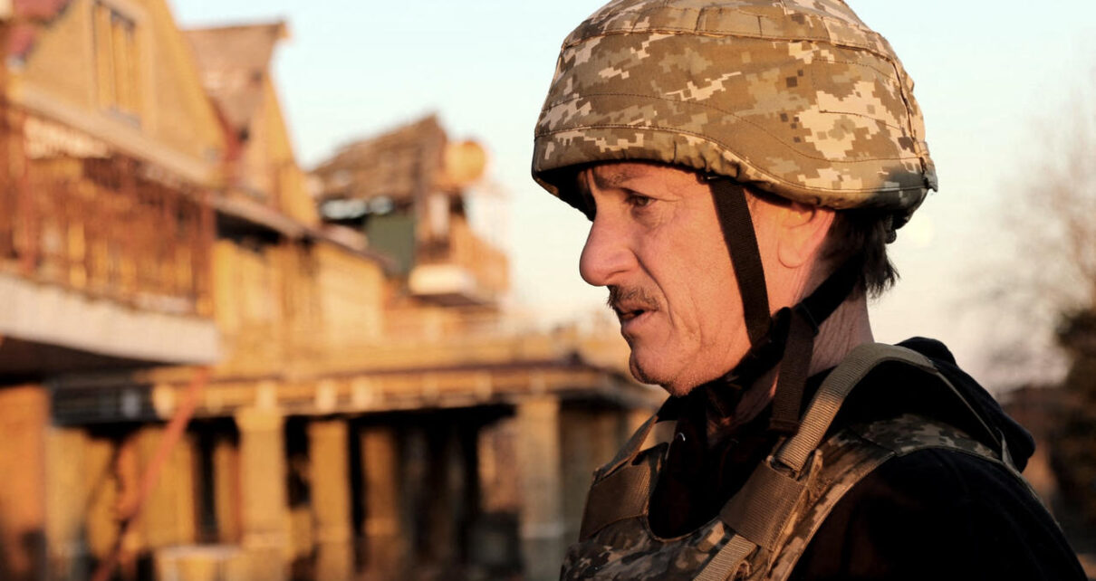 Actorul Sean Penn filmeaza un documentar despre invazia rusa