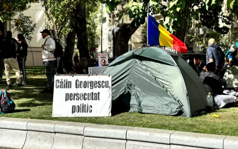 corturi la arestul central