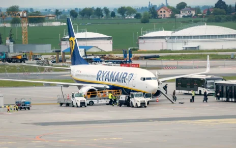 Dammam: un mort și opt răniți după atacul la aeroport
