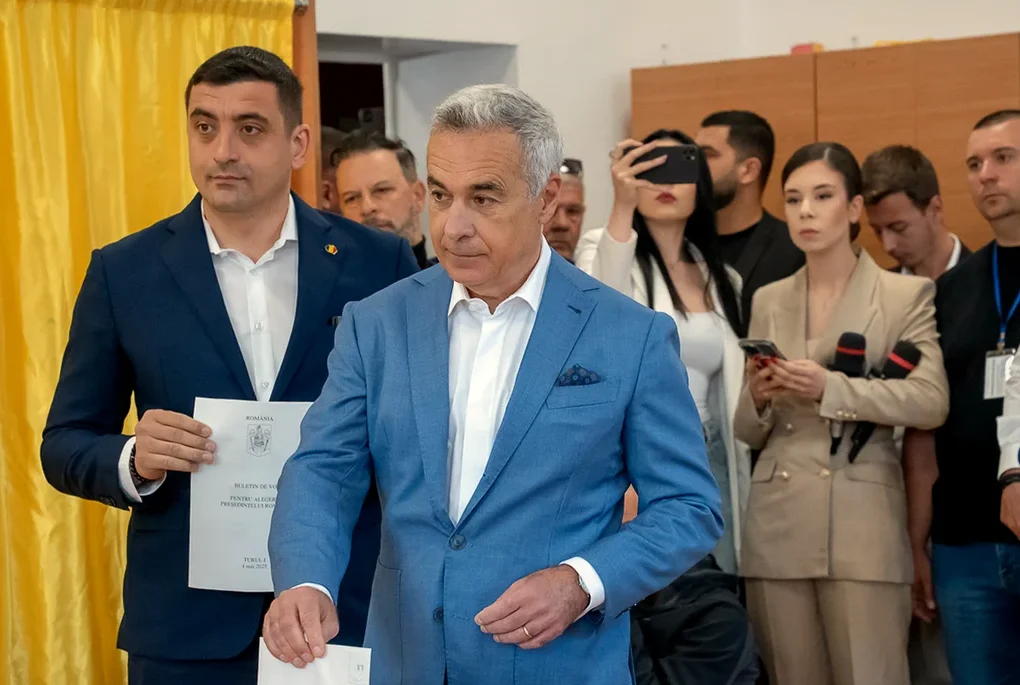 Libertate pe hârtie, celulă în realitate: cum a fost blocată decizia care îl trimitea pe Georgescu acasă