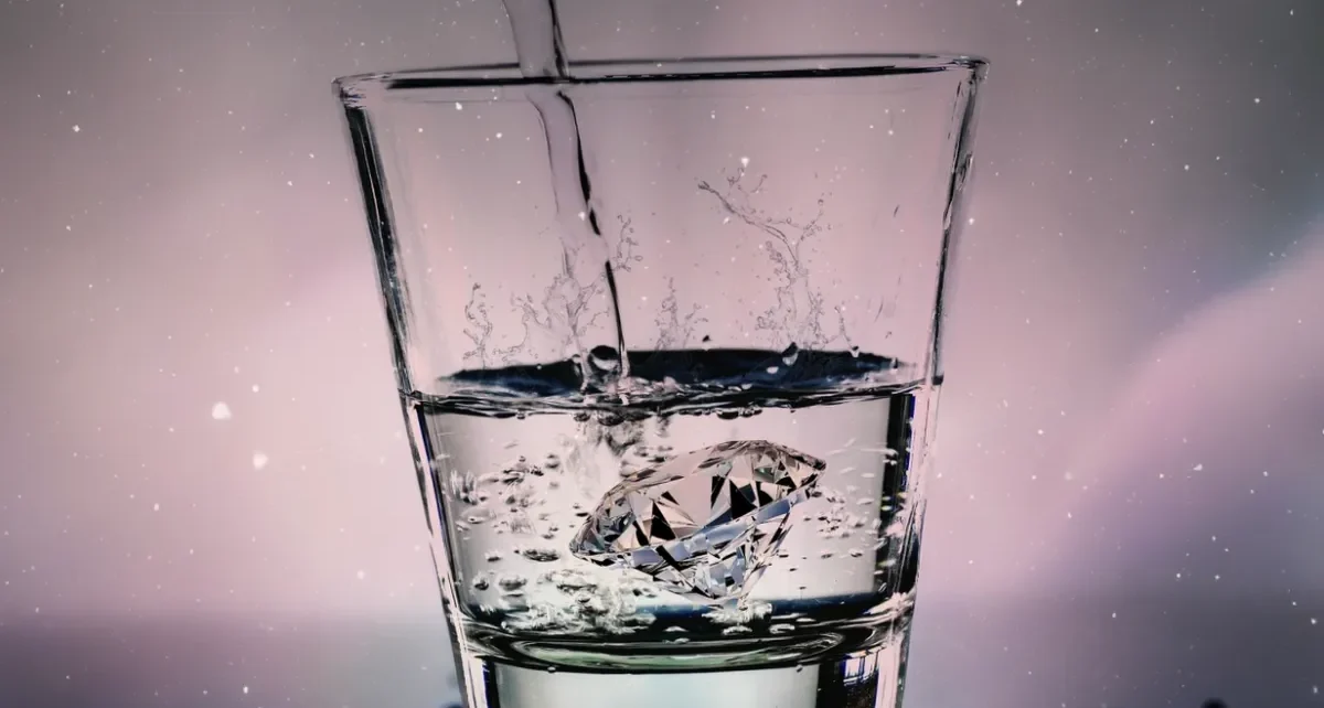 Microplasticele se activează în apă și pot afecta ADN-ul