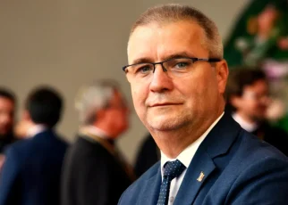 Ministrul Ionescu: violența și drogurile în școli nu sunt un fenomen local