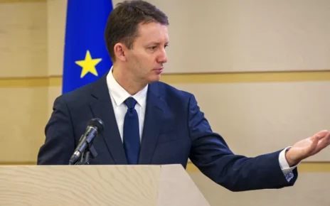 S&P decide 2 octombrie dacă România păstrează ratingul investițiilor