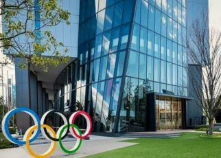 Tinerii sportivi români pornesc spre Dakar pentru a concura în zece discipline
