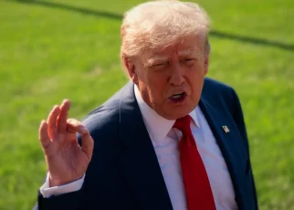 Trump: SUA continuă să trimită intelligence Ucrainei, dar nu știe cum să încheie războiul