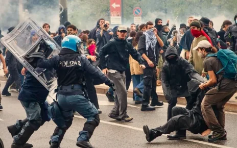 Violenţe în Paris pe timpul nopţii, după o zi de proteste în mare parte paşnice